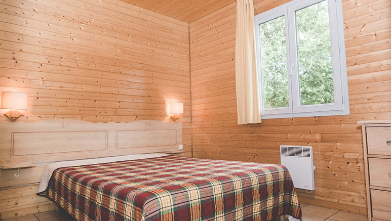 Vente privée Résidence Natura Resort Pescalis – Chambre avec lit double