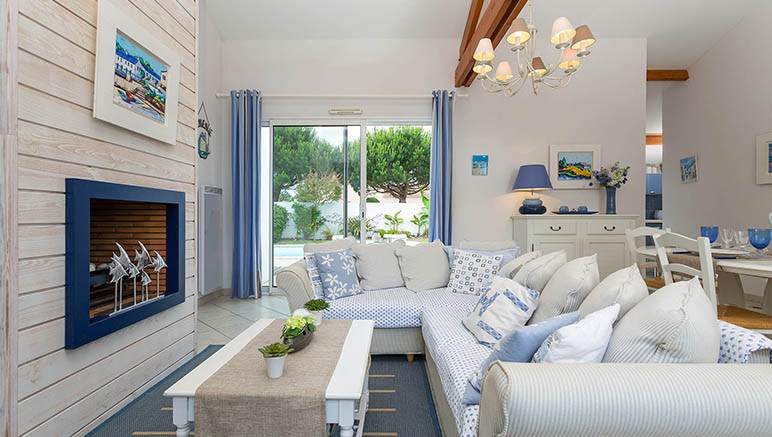 Vente privée Résidence Le Domaine de Vertmarines – Vous séjournerez dans une jolie villa avec une pièce à vivre lumineuse