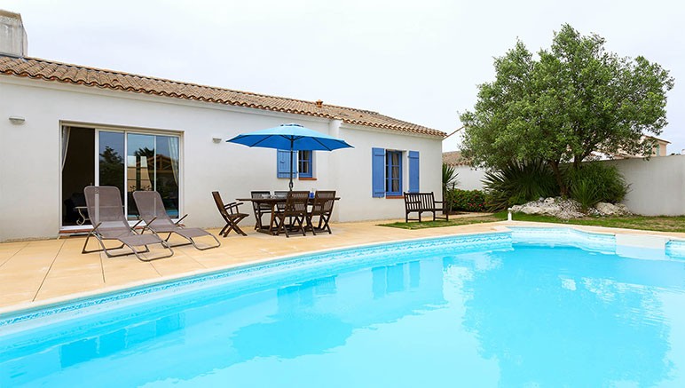 Vente privée Résidence Le Domaine de Vertmarines – Agréable terrasse avec piscine privée