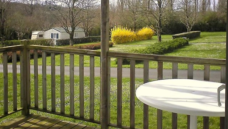 Vente privée Domaine du Lambon – La terrasse du mobil-home