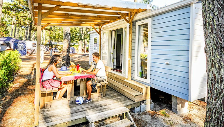 Vente privée Camping 5* Le Vieux Port Resort & Spa – Mobil-home tout confort avec terrasse