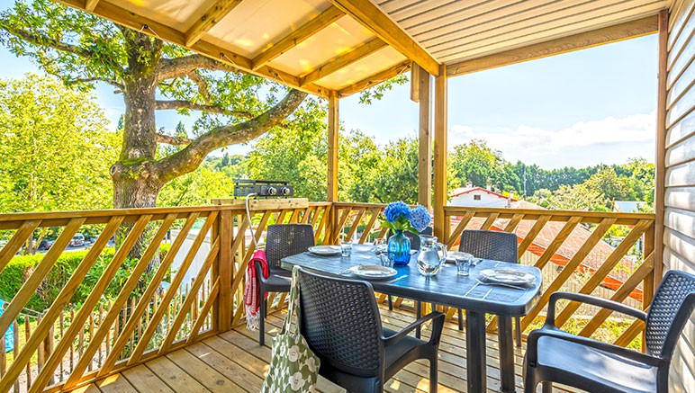 Vente privée Camping 4* Suhiberry – Une agréable terrasse