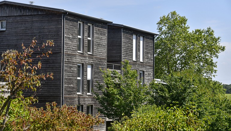 Vente privée Domaine de Saint Orens – Les appartements situés dans des bâtiments en bois