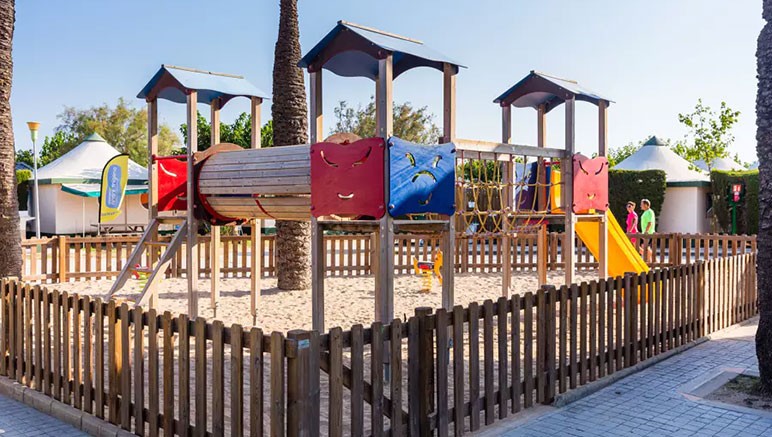 Vente privée Camping 3* Castell Mar – L'aire de jeux pour enfants