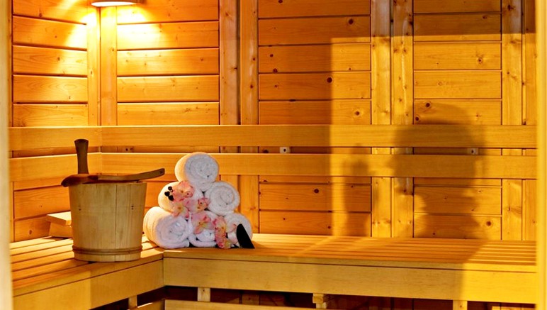 Vente privée Résidence 3* Orelle 3 Vallées – Sauna du spa en libre accès
