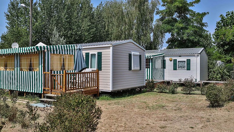 Vente privée Camping 4* La Davière – Vous séjournerez en mobil-home tout confort avec terrasse