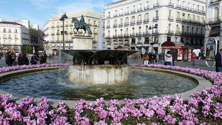 Vente privée Appartements reliés au centre de Madrid – Faites un saut par la célèbre Plaza del Sol...