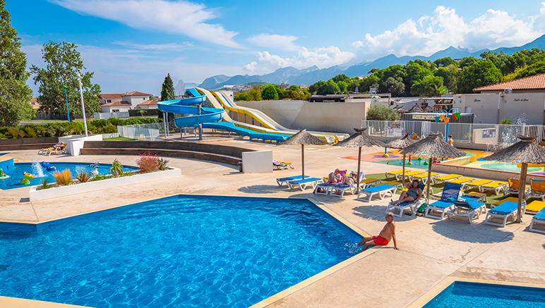 Vente privée Camping 4* Le Bosc – Un bel espace aquatique jusqu'au 14/10