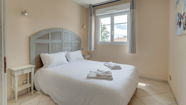 Vente privée Résidence 4* Le Domaine de Camiole – Chambre avec lit double