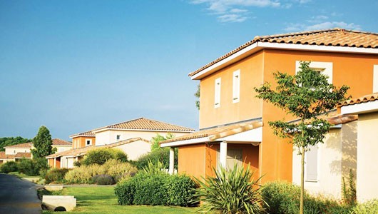 Vente privée : Languedoc: sérénité en maison & villa