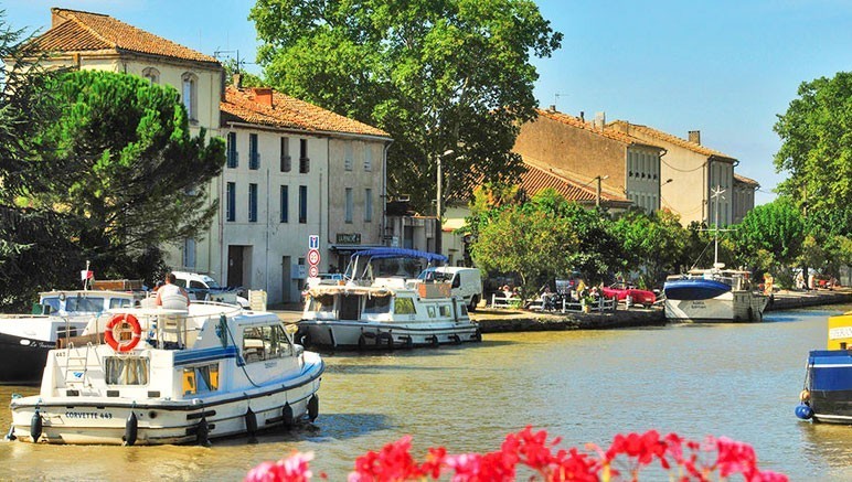 Vente privée Résidence 3* Le Château de Jouarres – Balade en famille sur le Canal du Midi