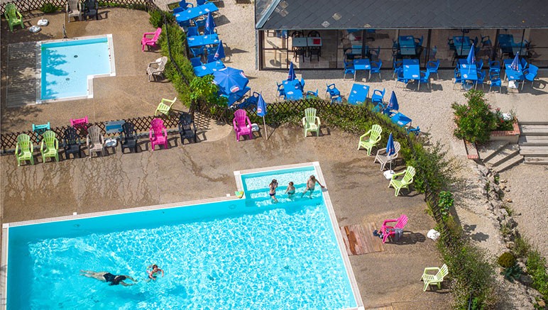 Vente privée Camping 4* Ferme Pédagogique de Prunay – L'accès à la piscine chauffée avec pataugeoire (jusqu'au 10/09)