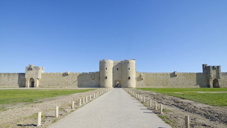 Vente privée Résidence 3* Cap Camargue – Remparts d'Aigues Mortes à 8 km