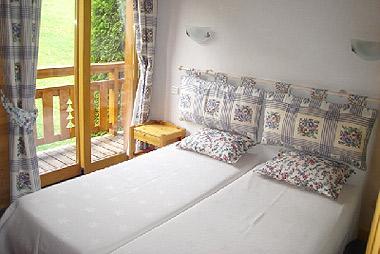 Vente privée Les Chalets de Courchevel  – Chambre twin avec balcon