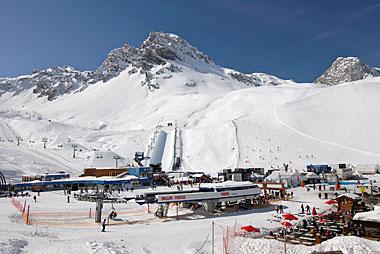 Vente privée Résidence-Club Le Rond Point des Pistes – Espace Killy relié à Tignes : 300km de pistes 