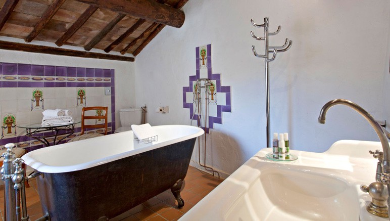 Vente privée Hostellerie Le Castellas 3* – Salle de bain lumineuse
