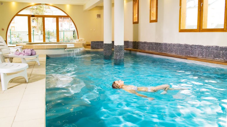 Vente privée Résidence Cami Réal 4* – Accès inclus à la piscine intérieure chauffée