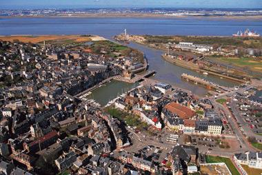 Vente privée Hôtel Les Hauts De Honfleur 2* – Vue aérienne de Honfleur 3 km