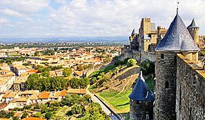 Vente privée : Carcassonne,  au pied des remparts