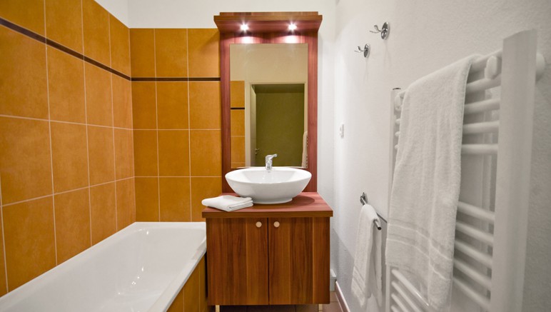 Vente privée Résidence Les Chalets d'Ax 3* – Salle de bain avec douche ou baignoire