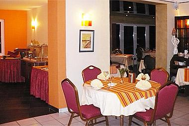 Vente privée Le relais vosgien 4* – Salle de petit-déjeuner