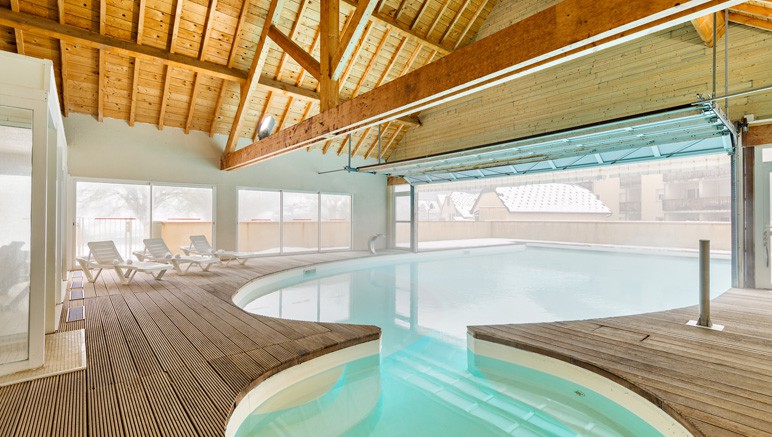 Vente privée Résidence Les Pics d'Aran 3* – Accès gratuit à la piscine semi-couverte chauffée