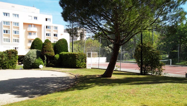 Vente privée Best Western Marseille Bonneveine 3* – Détendez-vous en jouant au tennis ou aux boules