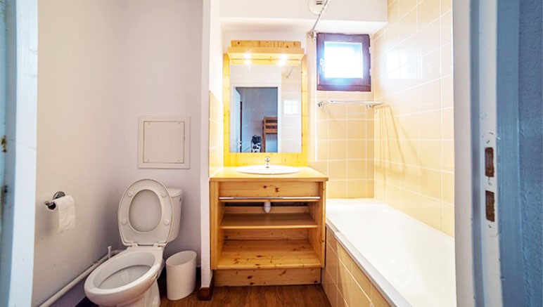 Vente privée Les Terrasses de La Toussuire 3* – Salle de bain avec douche ou baignoire
