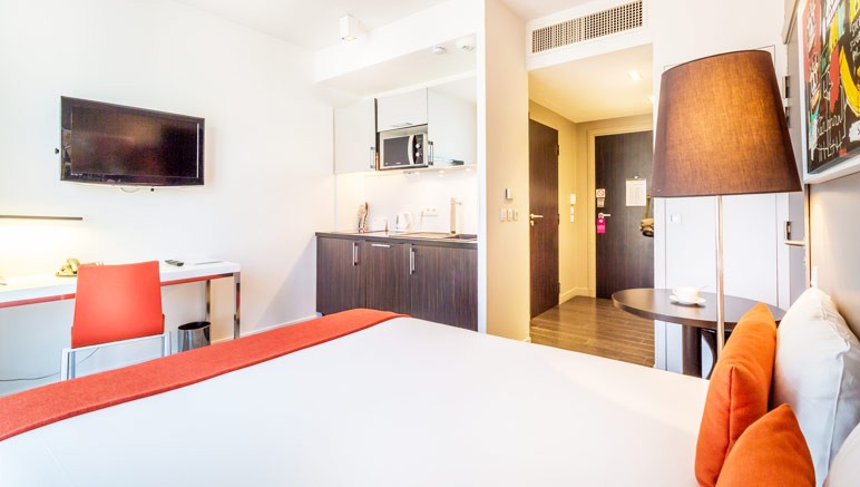 Vente privée Résidence hôtelière Hipark Nice – Vous séjournerez en studio EXÉCUTIF (deux lits simples, permettant d'agencer un lit double)...