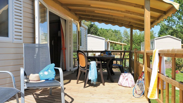 Vente privée Camping 4* Le Rosnual – Mobil-homes avec terrasse et mobilier de jardin