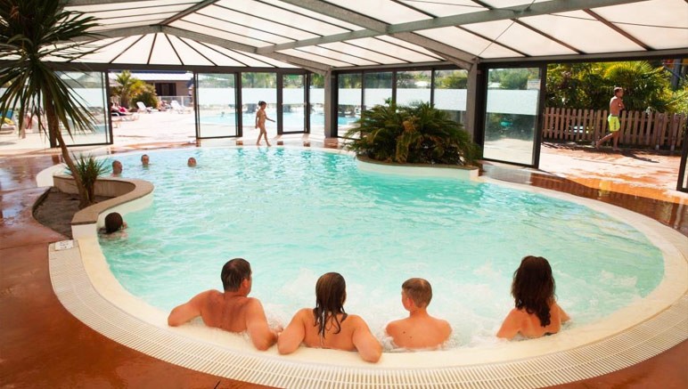 Vente privée Camping 3* Les Alizés – Accès gratuit à la piscine couverte chauffée