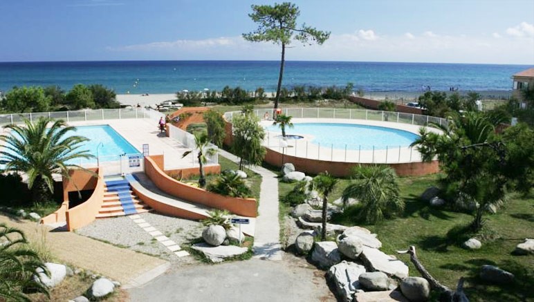 Vente privée Résidence Cala Bianca 3* – Libre accès à la piscine extérieure de la résidence