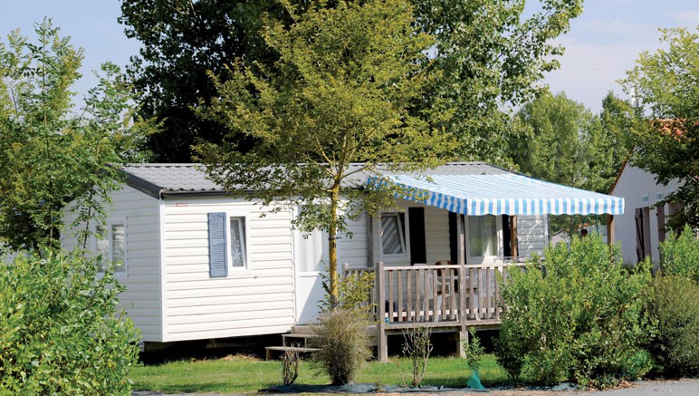 Vente privée Camping 4* Atlantique – Votre mobil-home équipé avec terrasse