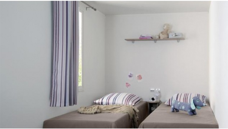 Vente privée Camping 4* Atlantique – Chambre avec lits simples