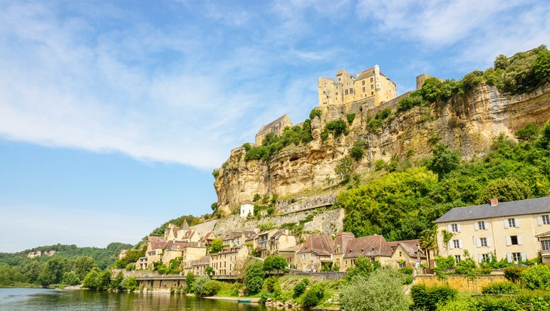 Vente privée Camping 4* l'Escapade – Visitez ses villages au bord de la Dordogne...