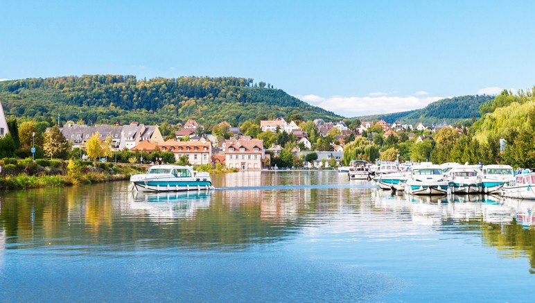Vente privée Croisière fluviale Nicols – Bienvenue à bord de votre bateau, prêt à découvrir l'Alsace
