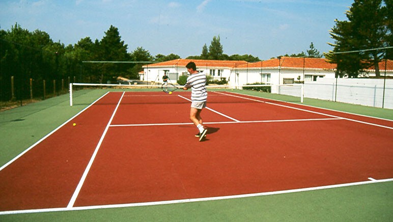 Vente privée Résidence Le Hameau de l'Océan 4* – Court de tennis en accès libre