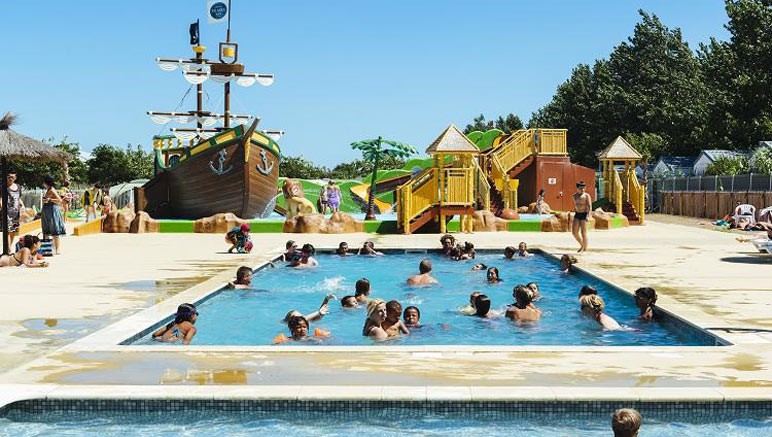 Vente privée Camping 3* Palmira Beach – Libre accès à la piscine chauffée (toute la saison, selon météo)