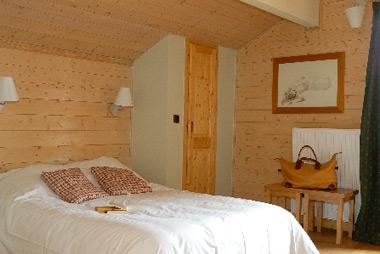 Vente privée Les Chalets de l’Altiport 4* – Chambre double - décor bois