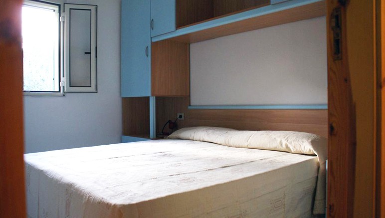 Vente privée Camping 3* Villagio Mascia – Chambre avec lit double
