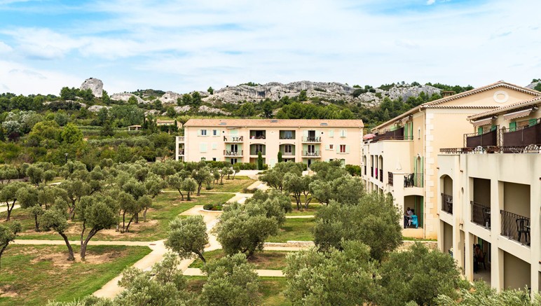 Vente privée Résidence Le Domaine de Bourgeac 4* – Votre résidence au pied des Baux de Provence
