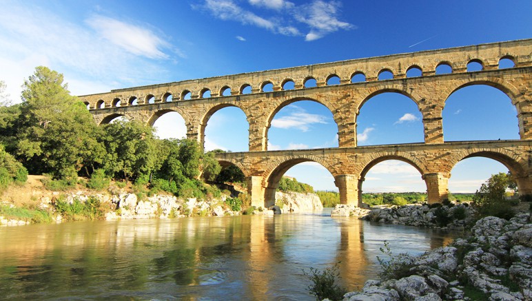 Vente privée Hostellerie Le Castellas 3* – Le célèbre Pont du Gard à 12 km