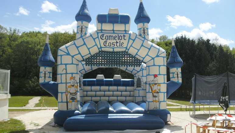 Vente privée Camping du Lizot – Libre accès au château gonflable