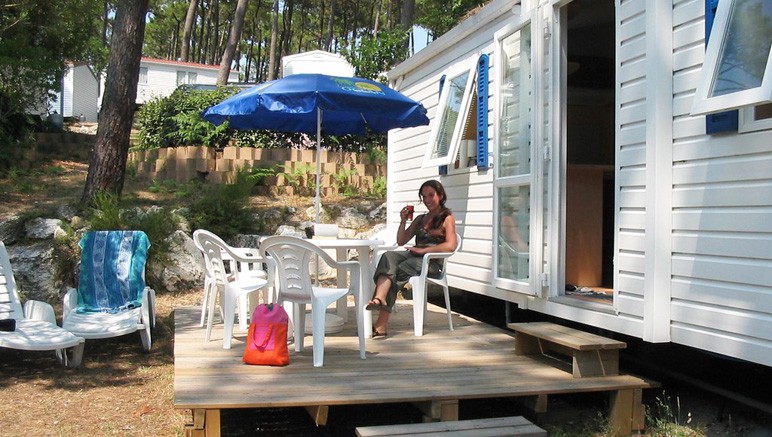 Vente privée Camping 3* Pyla – Les mobil-homes du camping avec terrasse