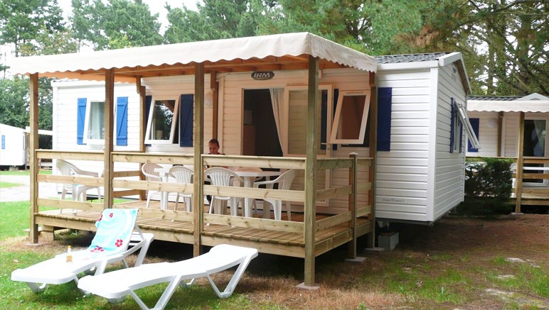 Vente privée Camping 4* Le Domaine d'Inly – Les mobil-homes du camping, avec terrasse intégrée