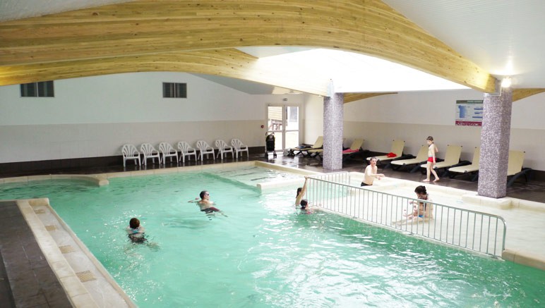 Vente privée Camping 3* Le Suroit – Accès à la piscine couverte, ouverte toute la saison