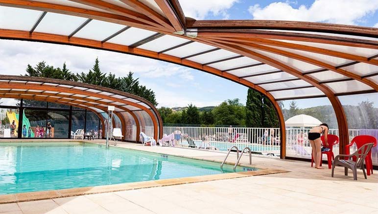 Vente privée Camping 4* Le Domaine du Cros d'Auzon – Profitez de la piscine couverte (ouverte toute la saison)...