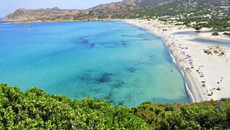 Vente privée Résidence Les Terrasses de Lozari 3* – La plage de Lozari à 800 mn, classée parmi les plus grandes de Corse