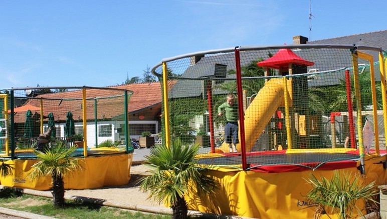 Vente privée Camping 4* Le Domaine d'Inly – Aire de jeux pour les enfants