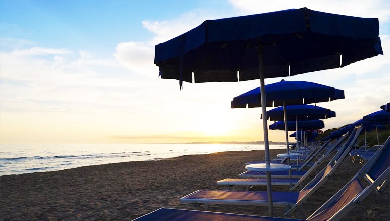 Vente privée Club Heliades 4* Menfi Beach Resort – Et prélassez-vous sur les transats mis gratuitement à votre disposition